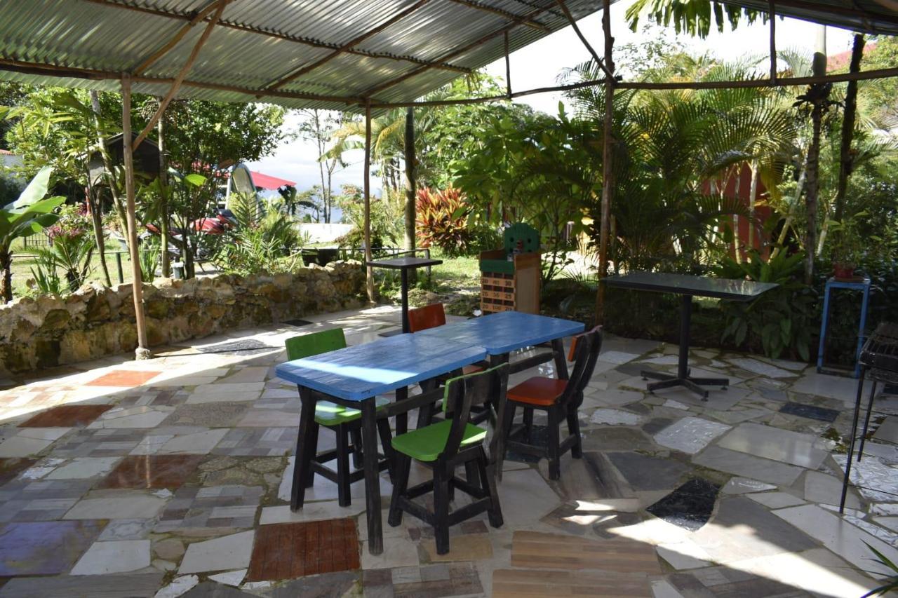Posadamanduka Eco-Hostel บิยาบิเซนซิโอ ภายนอก รูปภาพ